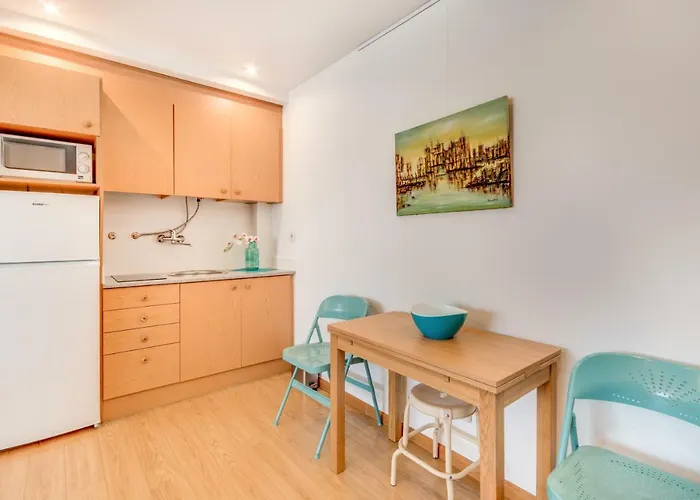 Apartment Cosmopolis